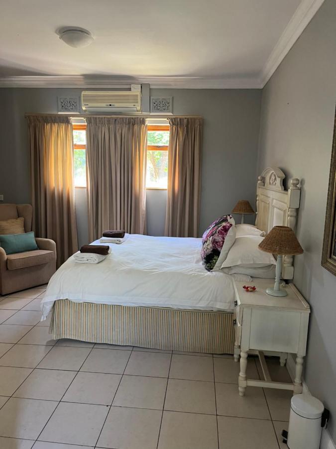 蒙塔古The Vic 1906 Self Catering Units公寓 外观 照片